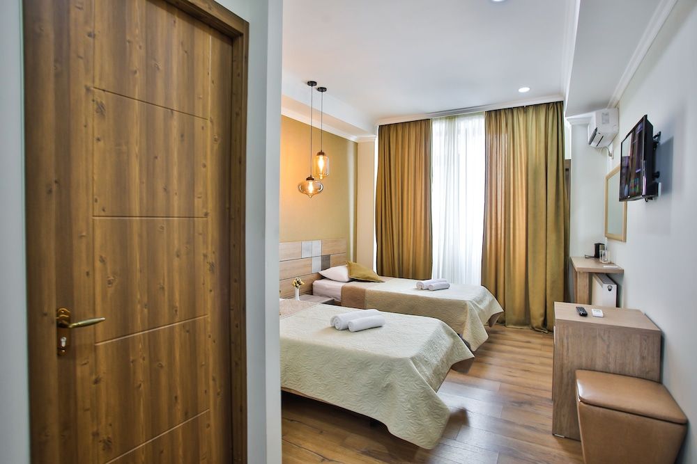 Hotel Terrace Kutaisi Panoramic Double or Twin Room, Multiple Beds, Non Smoking 10