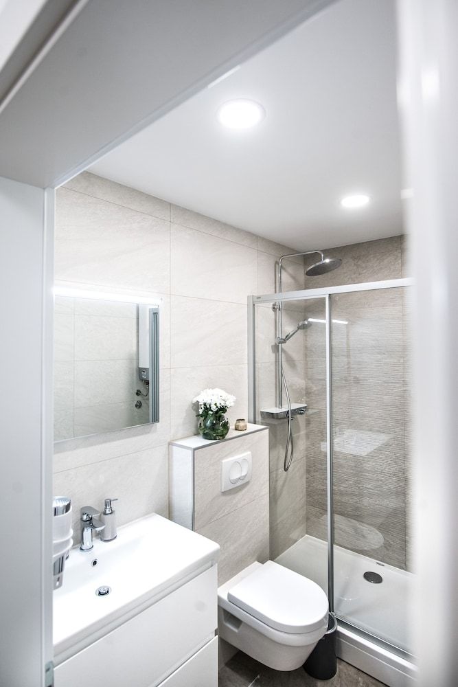 Dubrovnik Spectrum Rooms Deluxe Double Room (Lower Ground) 17