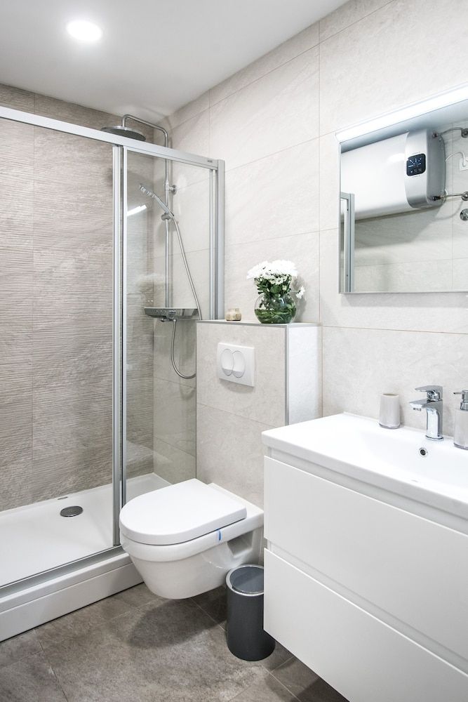 Dubrovnik Spectrum Rooms Deluxe Double Room (Lower Ground) 10