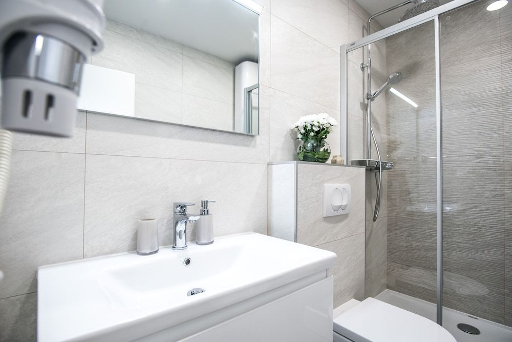 Dubrovnik Spectrum Rooms Deluxe Double Room (Lower Ground) 14