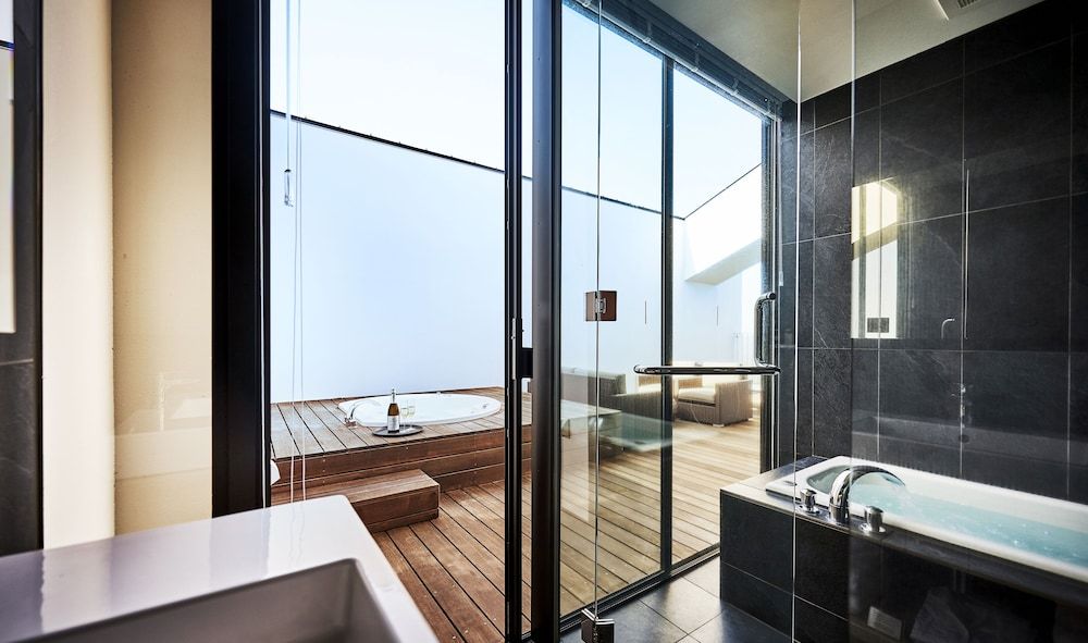Garden Terrace Saga Hotels & Resorts Deluxe Twin Room, Jetted Tub 14