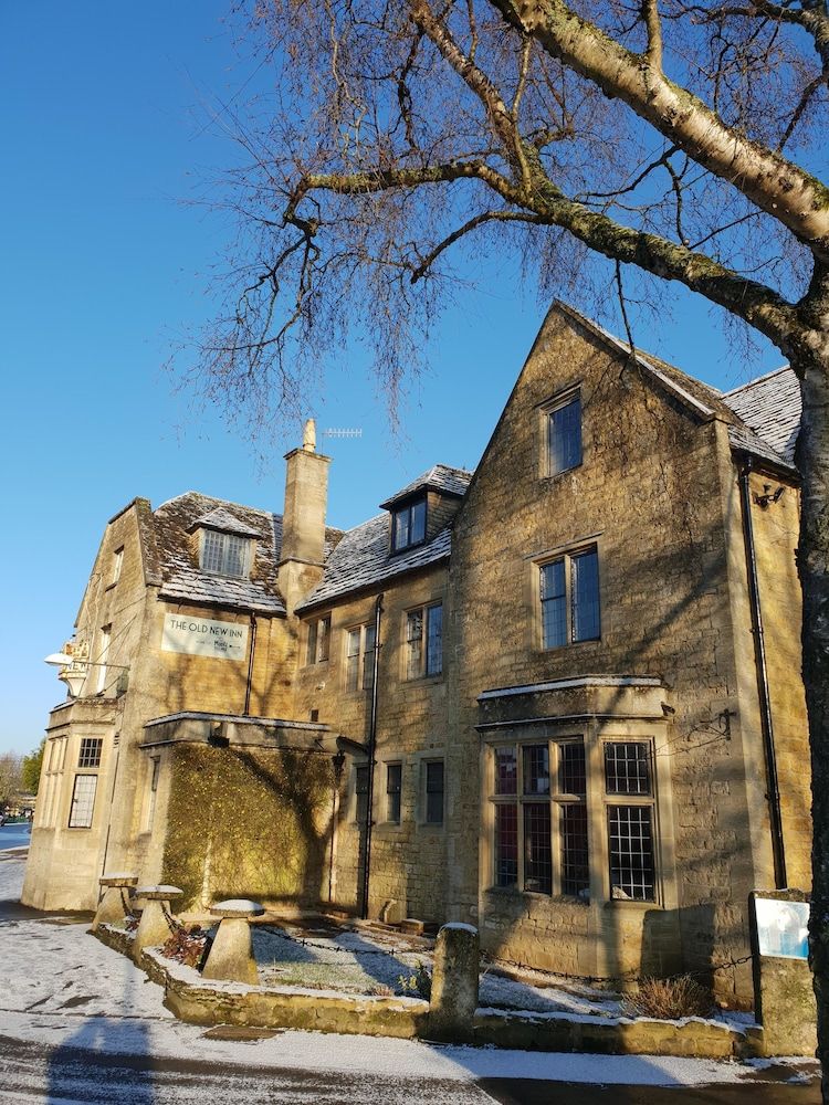 The Old New Inn Double Room, Ensuite, River View 9