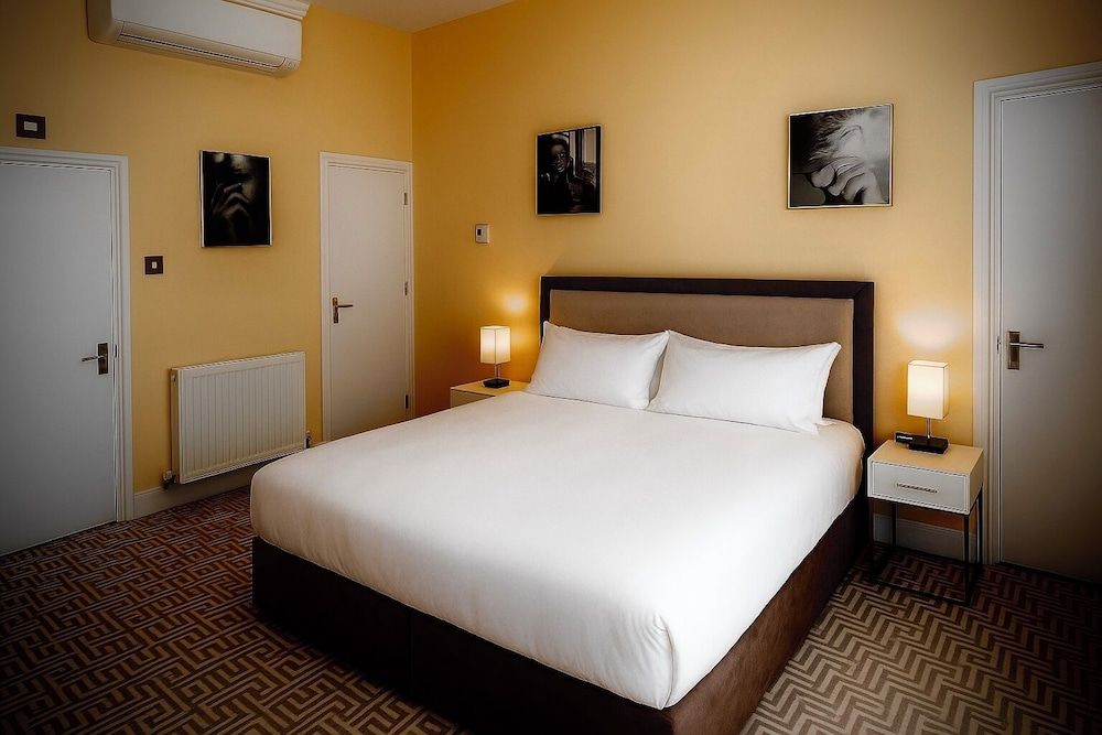 The Hadley Hotel Superior Room 5