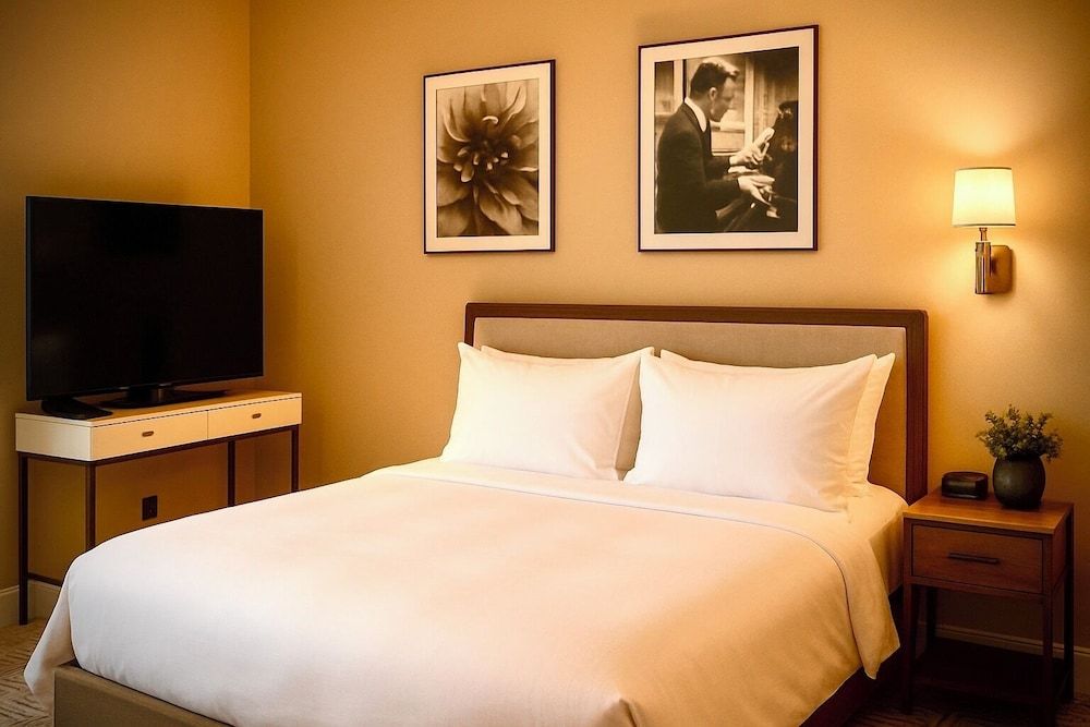 The Hadley Hotel Superior Room