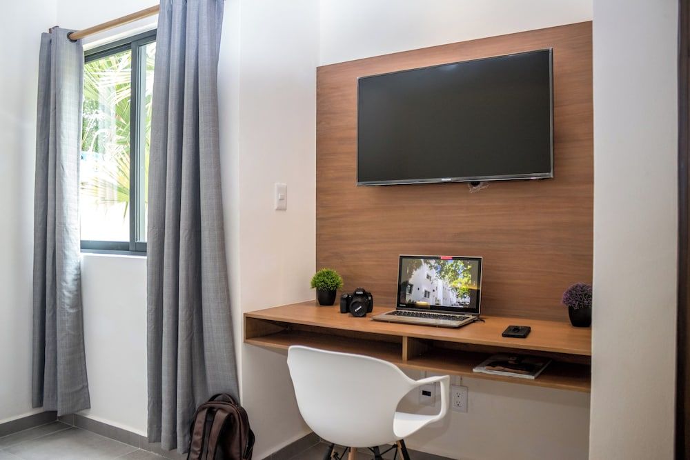 Viento Suites Cancún Superior Room, 1 Queen Bed, Non Smoking, Private Bathroom 10