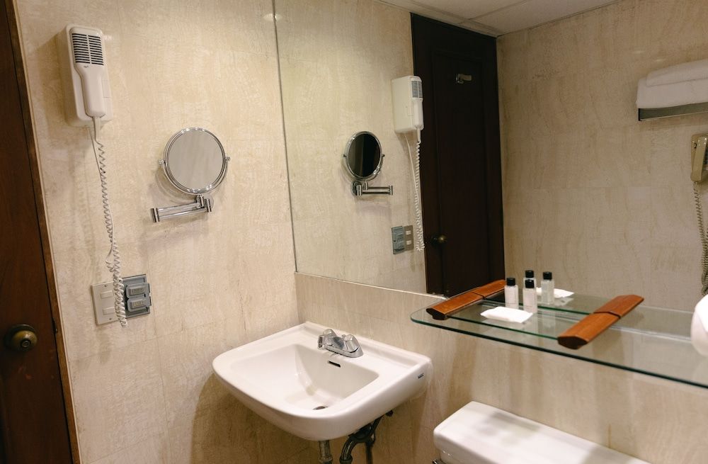 Luoxo Hotel City Room, 1 King Bed 9