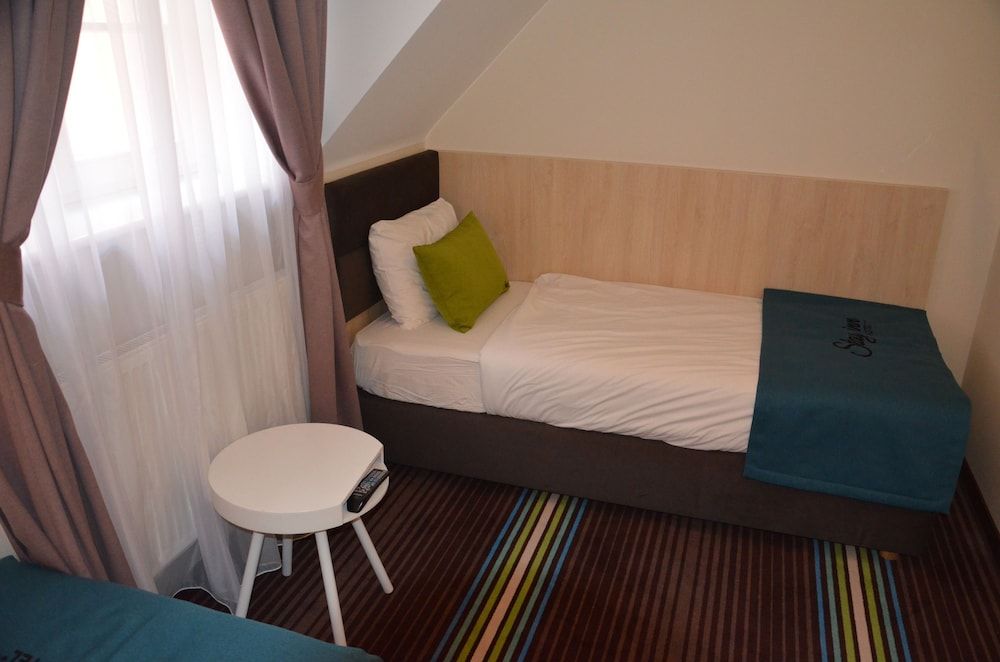 Junior Suite, 2 Bedrooms, City View, Corner