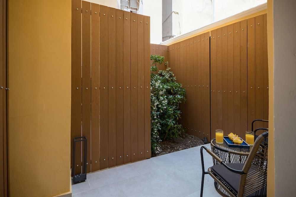 New York Luxury Suites Junior Suite (semi-basement) 2