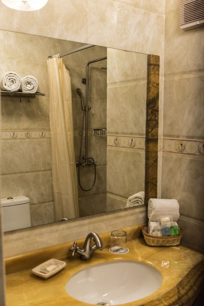 Apart Hotel El Doral Double Room, 2 Twin Beds 3