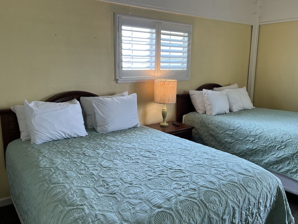 Seashell Village Resort near the beach with kitchens Bedroom suite 2