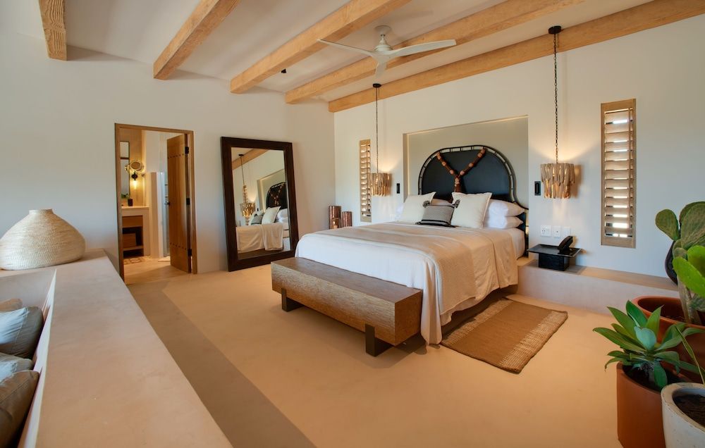 Kimpton Mas Olas Resort and Spa Premium Room, 1 King Bed, Ocean View 2