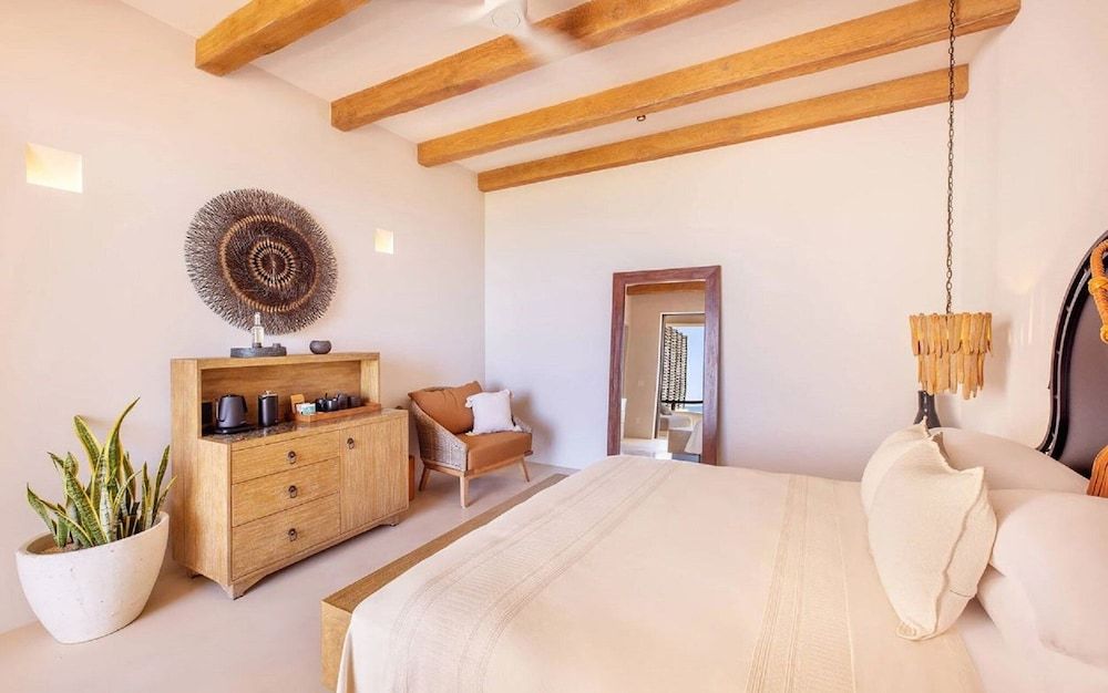 Kimpton Mas Olas Resort and Spa Premium Room, 1 King Bed, Ocean View