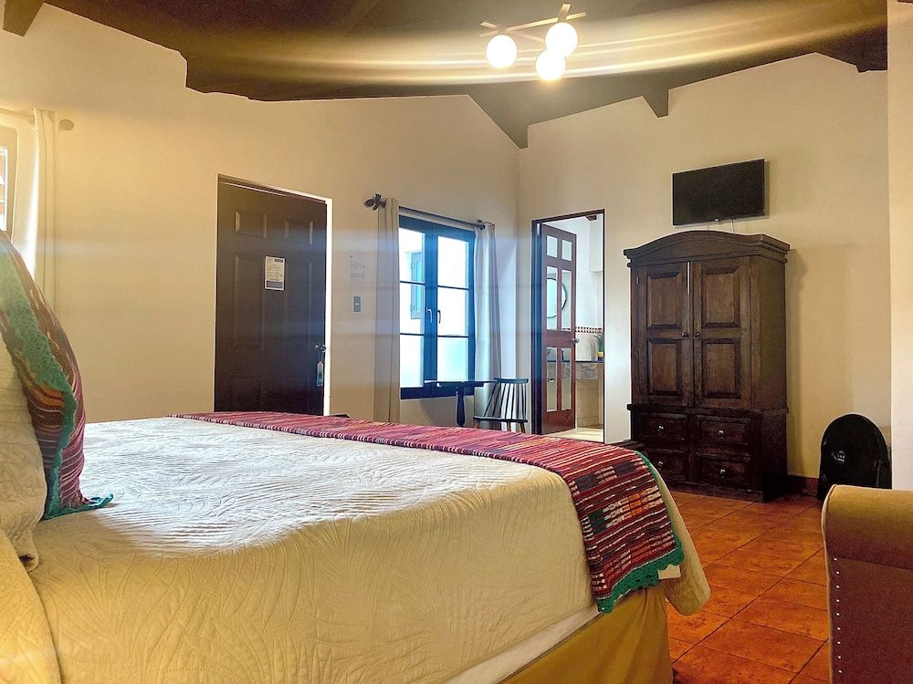 Deluxe Double Room, Bathtub (# 10)