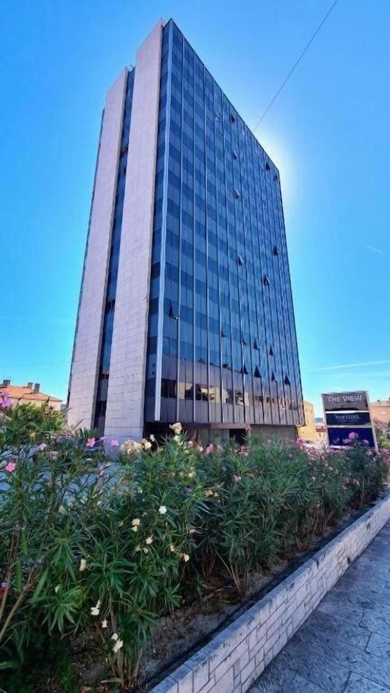 undefined Apinelo Tower Rooms 3