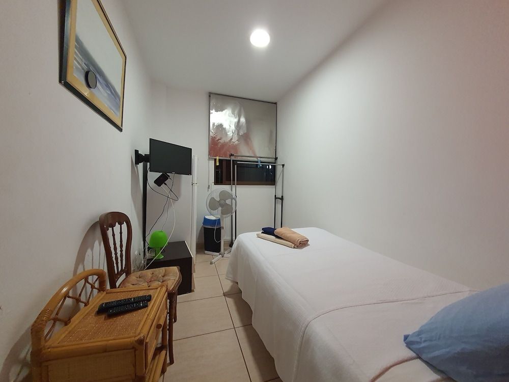 Doramas Private Room 1 wifi free shared toilet (una cama de 90 por 200 individuales)CON VISTA