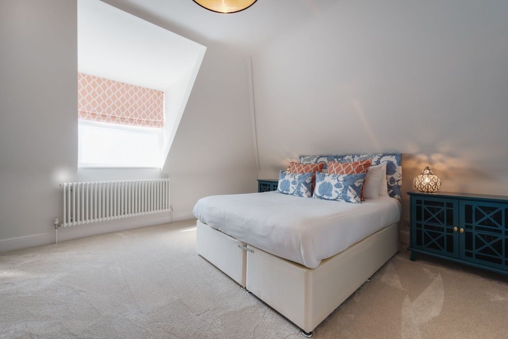 Somerset House Hotel & Restaurant Executive King Room with Shower 11