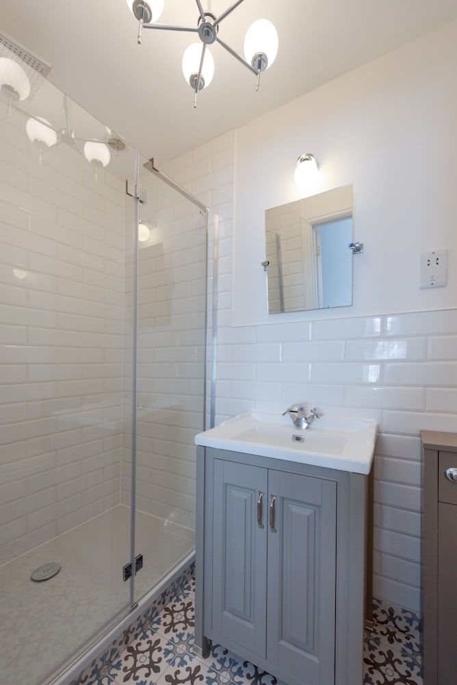 Somerset House Hotel & Restaurant Executive King Room with Shower 16