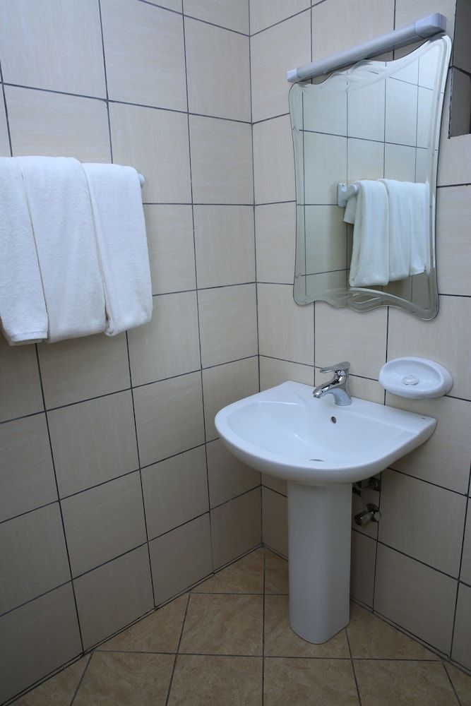 Yaya Africa Athletics Village Junior Suite 4