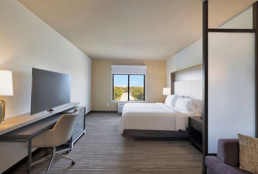 Suite, 1 King Bed