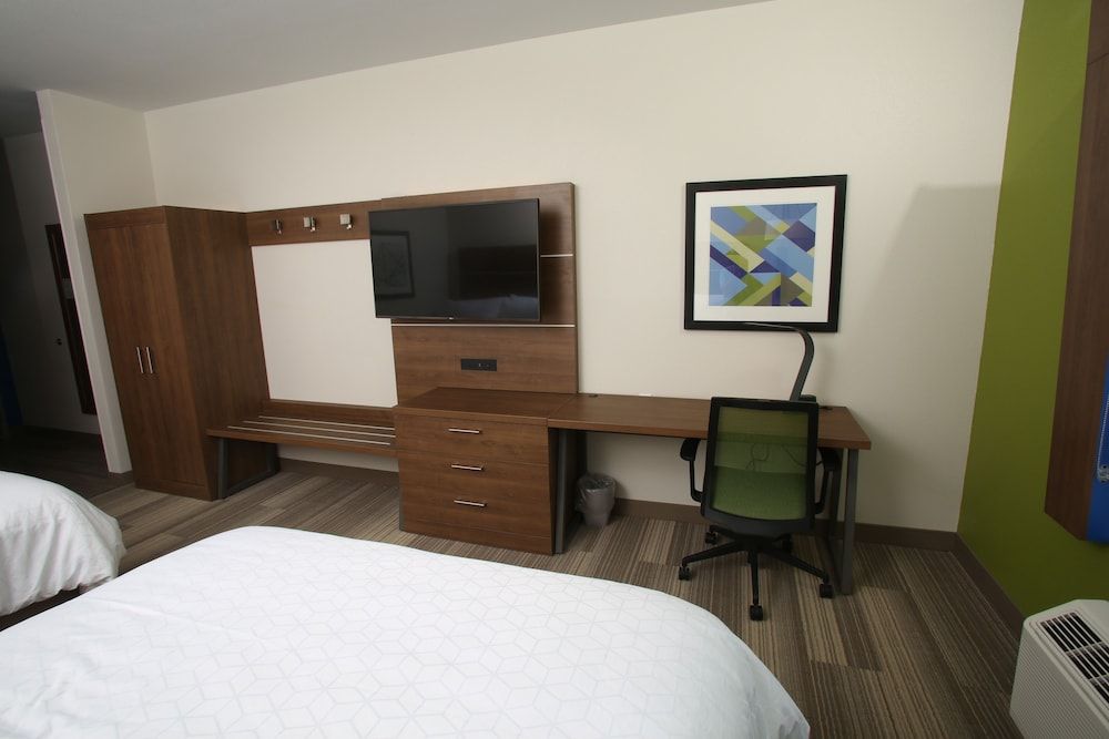 Standard Room, 2 Queen Beds, Accessible (Hearing)