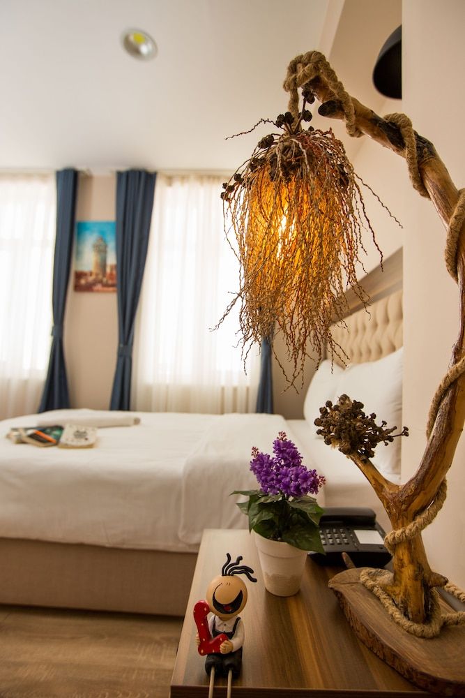 undefined Corner Garden Hotel