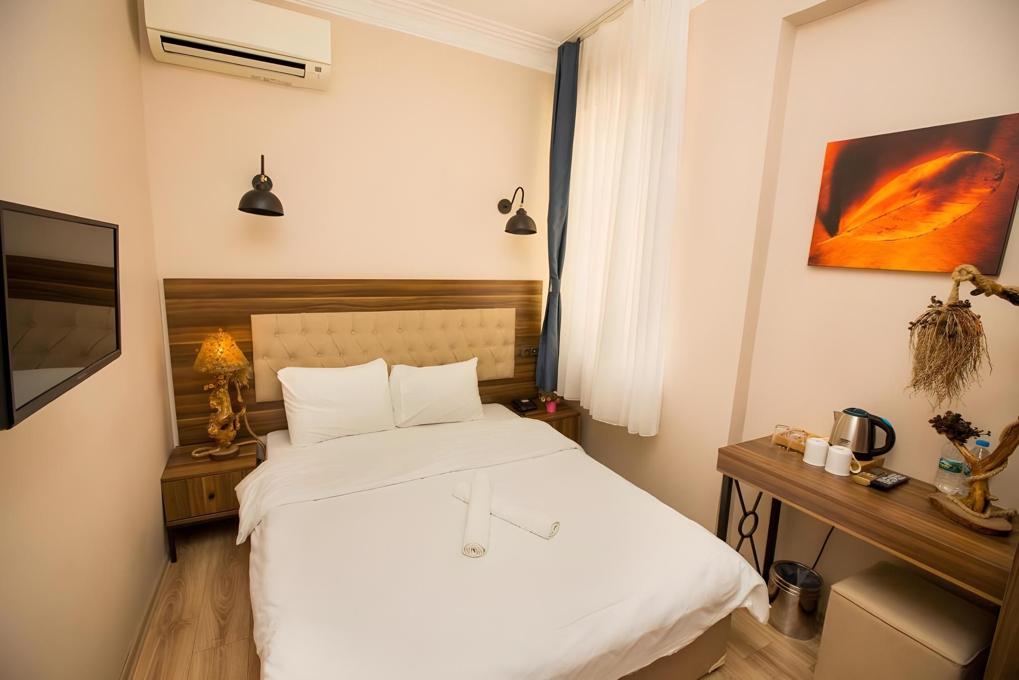 undefined Corner Garden Hotel 6