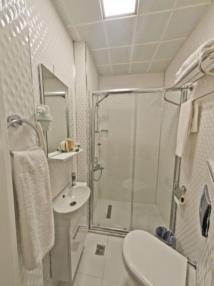 Nusret Bey Hotel Economy Double Room 4