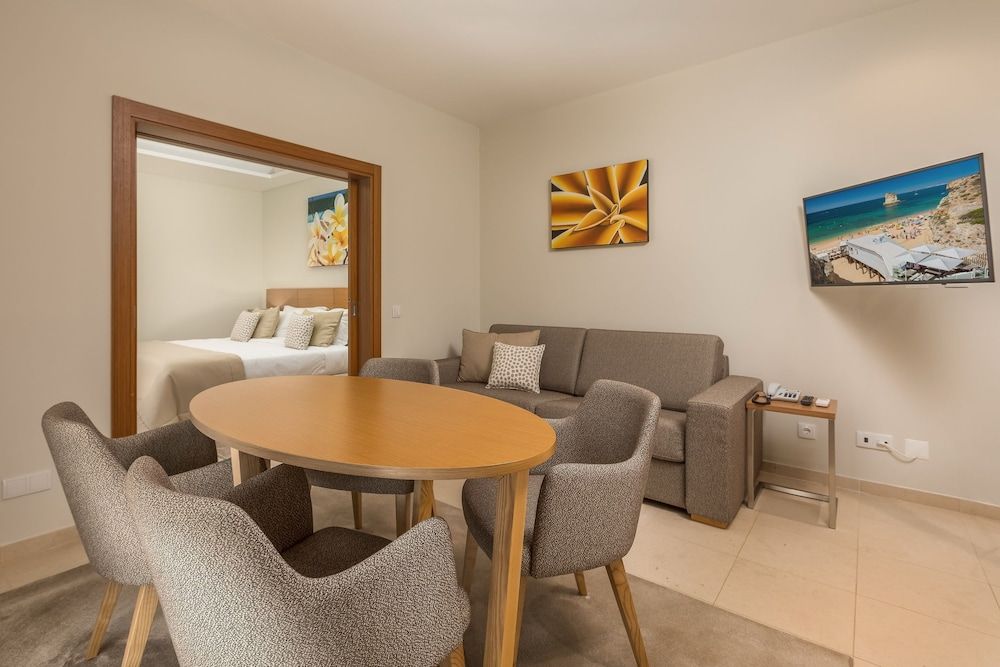 Caneiros Luxury House & Suites Suite, Garden View 7