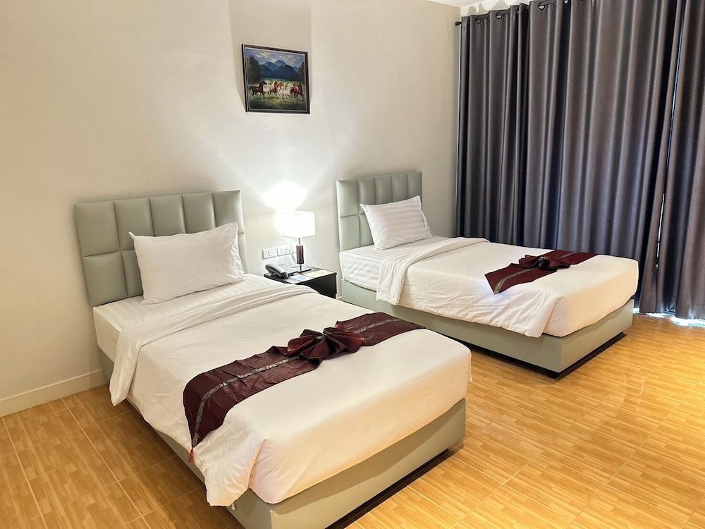 Chainarai Riverside Standard Twin Room, River View