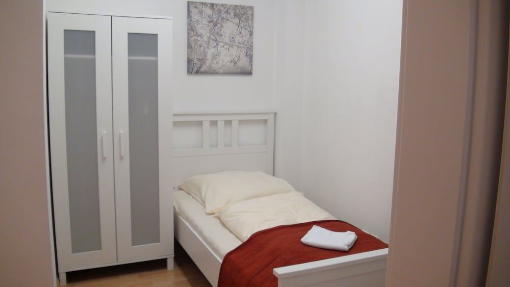 Single Room, Shared Bathroom