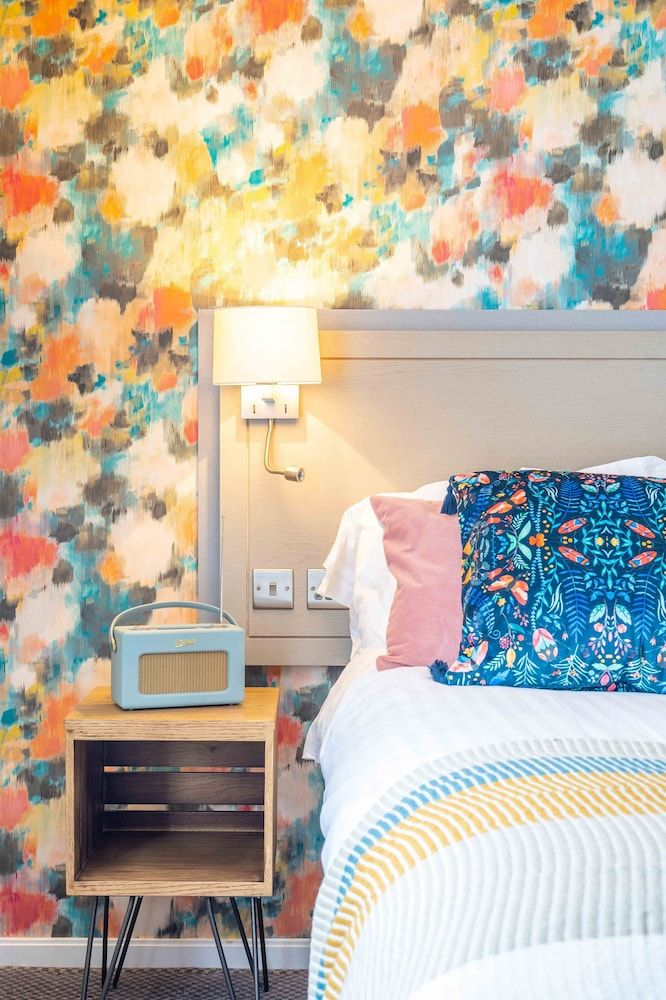 Hartford Hall on School Lane Family Room 21