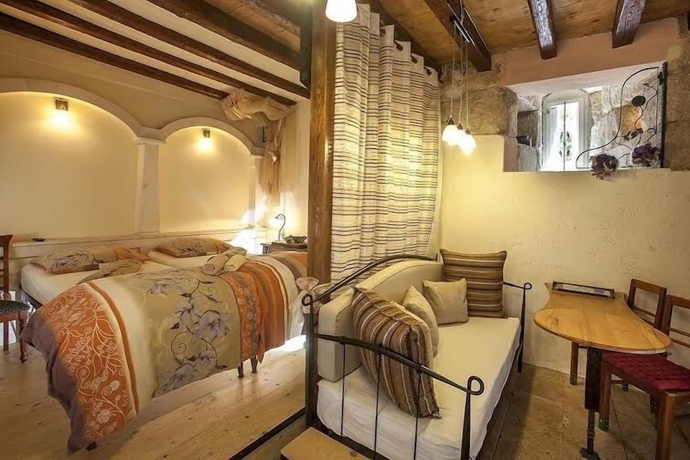 Apartments Cecilia Standard Studio, City View 9