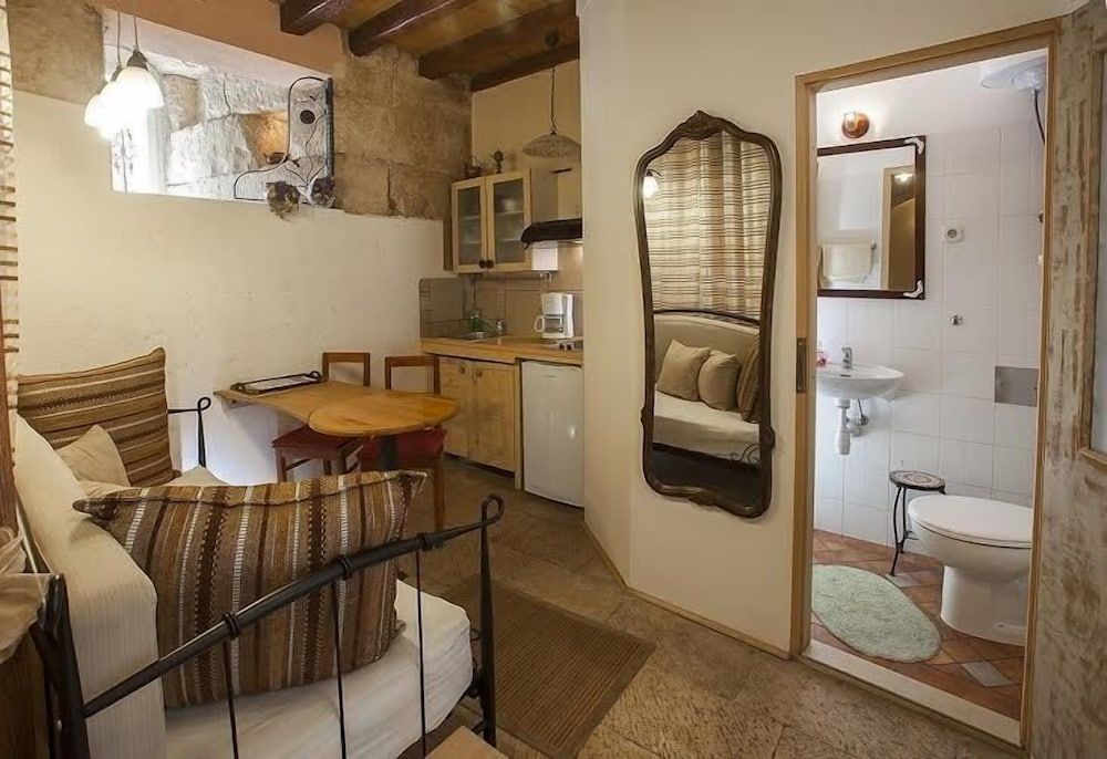 Apartments Cecilia Standard Studio, City View 7