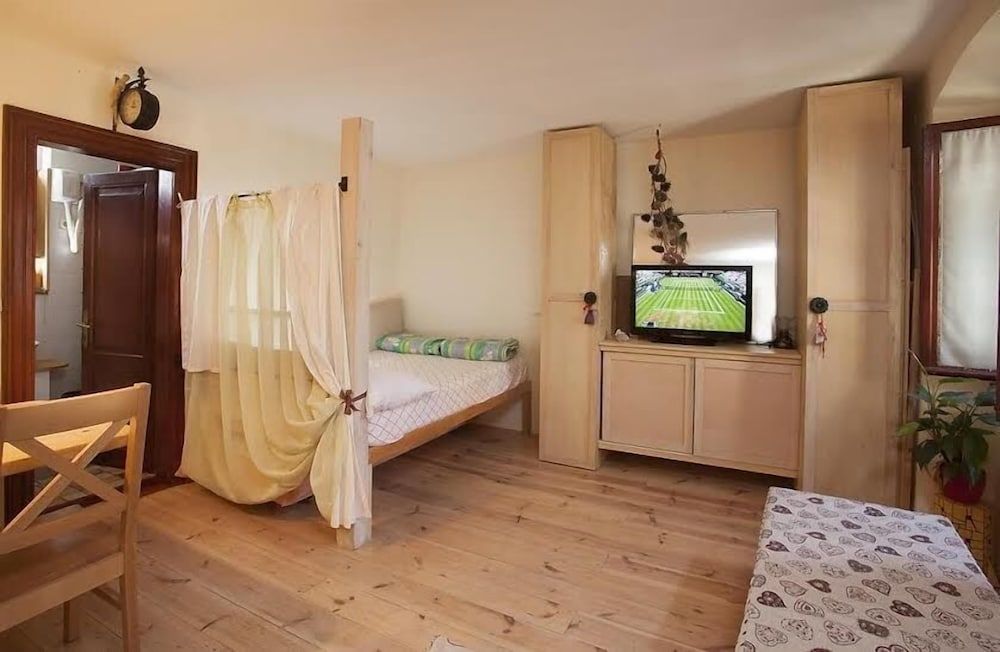 Apartments Cecilia Comfort Studio, City View 11