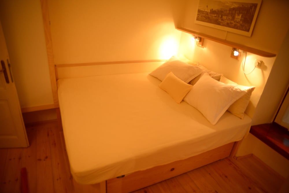 undefined Apartments Cecilia 4