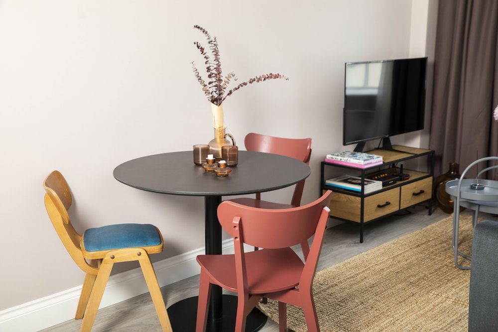 Bob W Commercial House Standard Apartment, 1 Bedroom 8