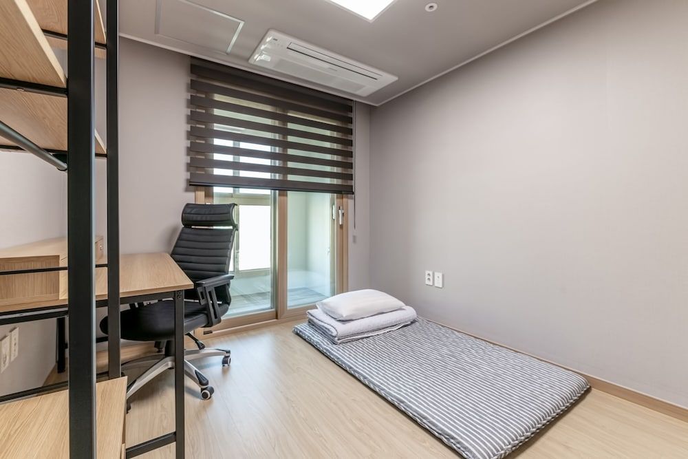 Residence Hotel Eden Stay Standard Suite, 3 Bedrooms 6