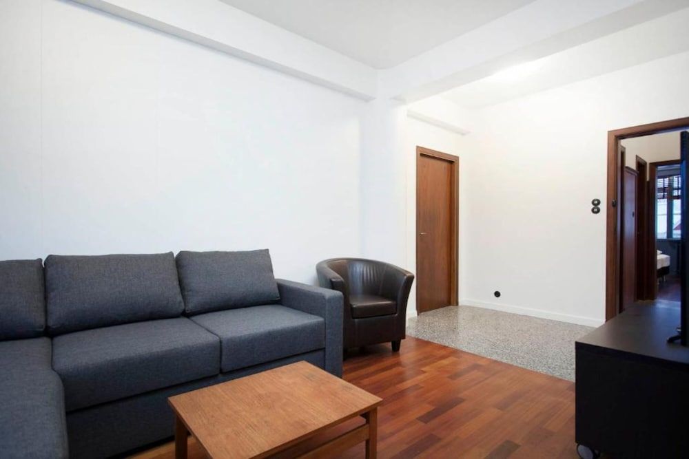 Odinn Reykjavik Skolavordustigur Apartments Traditional Apartment, City View 10