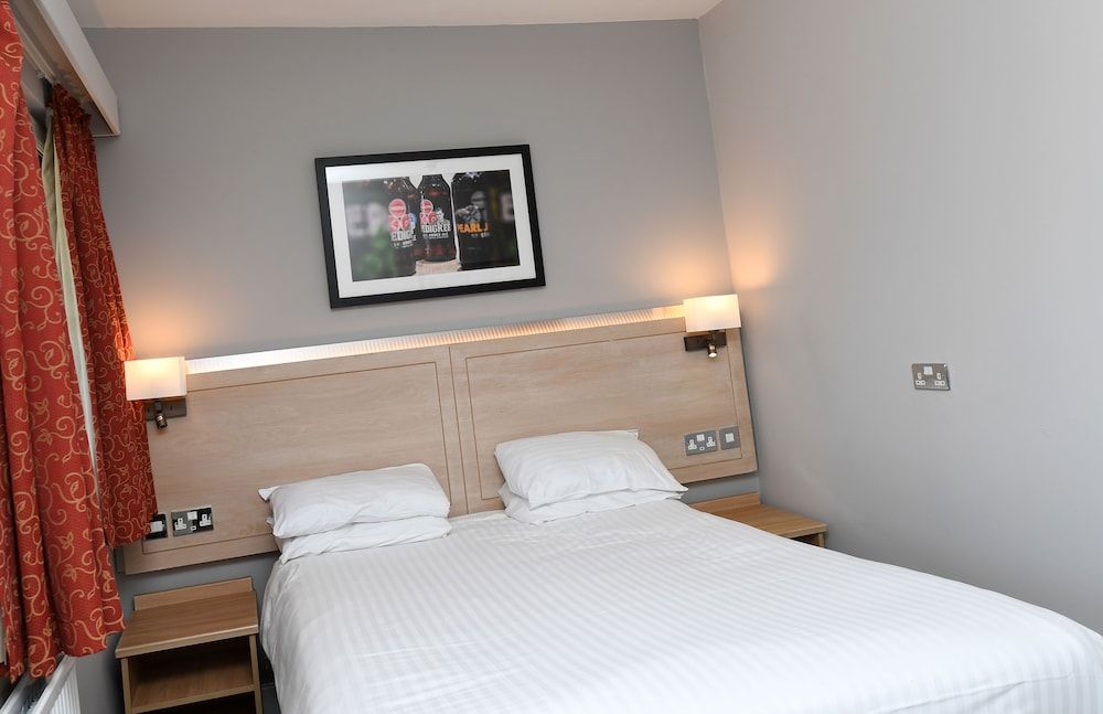 Crown, Droitwich by Marston's Inns Family Room, Accessible 2