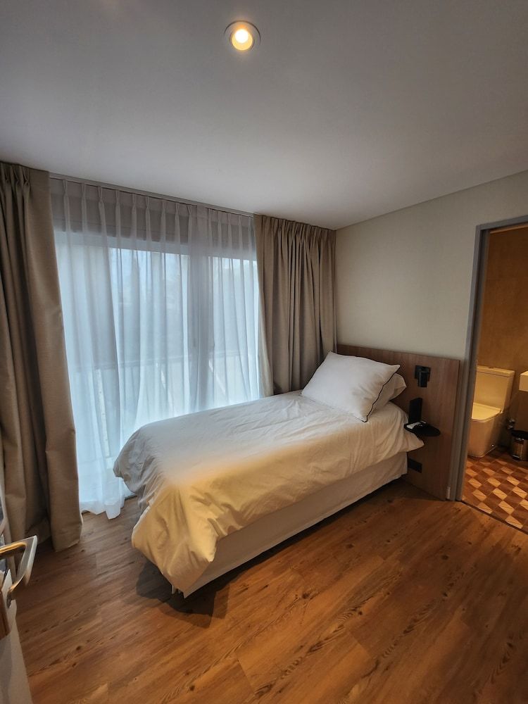 Clayton Buenos Aires Basic Room 2