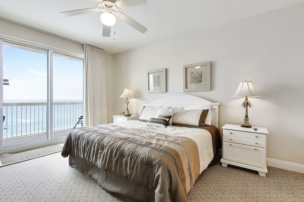 Condo, 2 Bedrooms, Balcony, Ocean View (801 W)