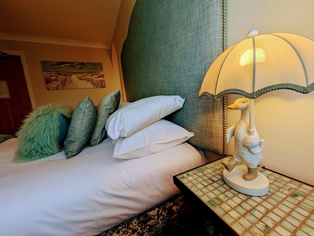 The Ship Inn Deluxe Double Room, Ensuite (Church View Room)