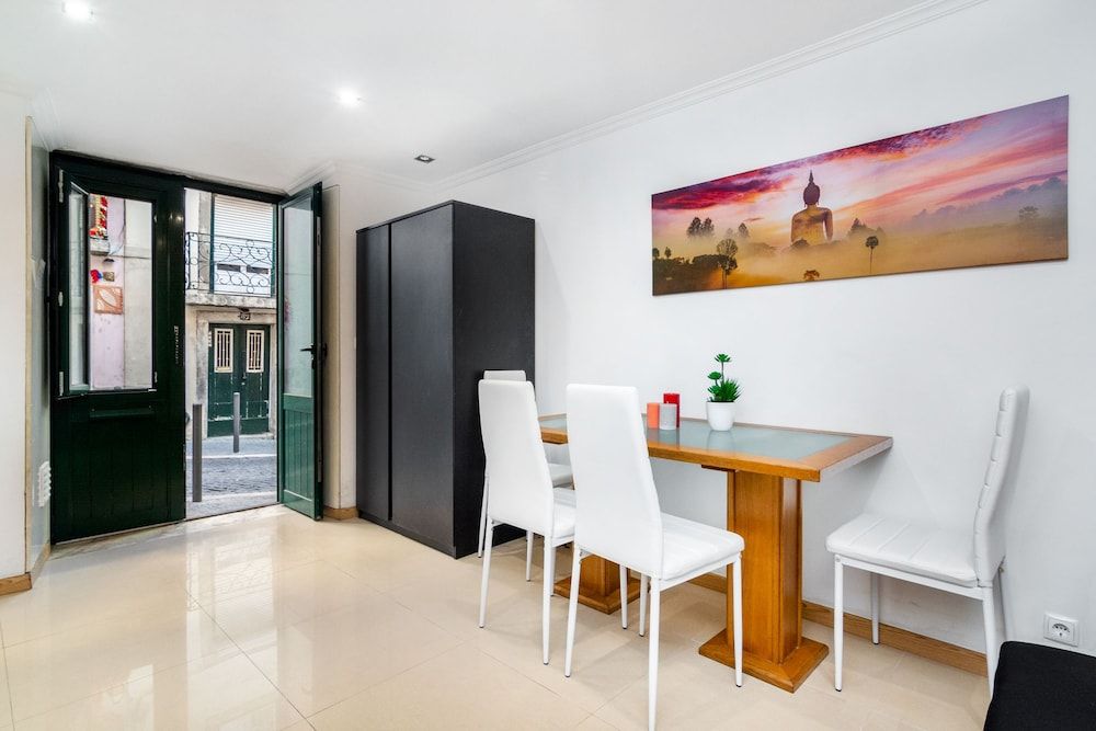 undefined Modern Alfama Studio 2