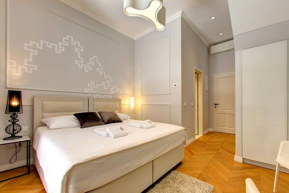 Guesthouse Forty Four Deluxe Double or Twin Room 2