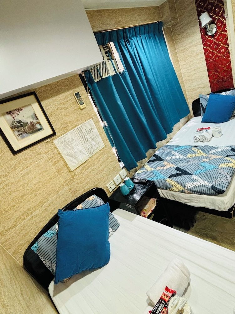 Philippine Hostel Deluxe Twin Room, 2 Twin Beds, Non Smoking 4