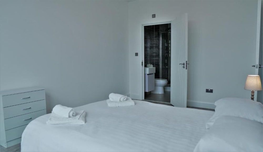 Sapphire House Apartments Sapphire House Ruby Apartment 3