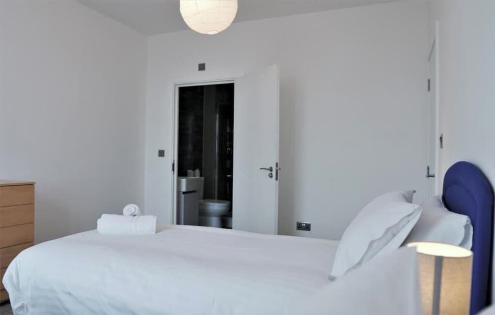 Sapphire House Apartments Sapphire House Ruby Apartment 53