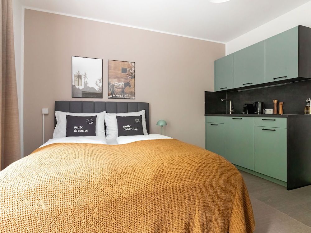 limehome Berlin Luise-Henriette-Str. Suite 13