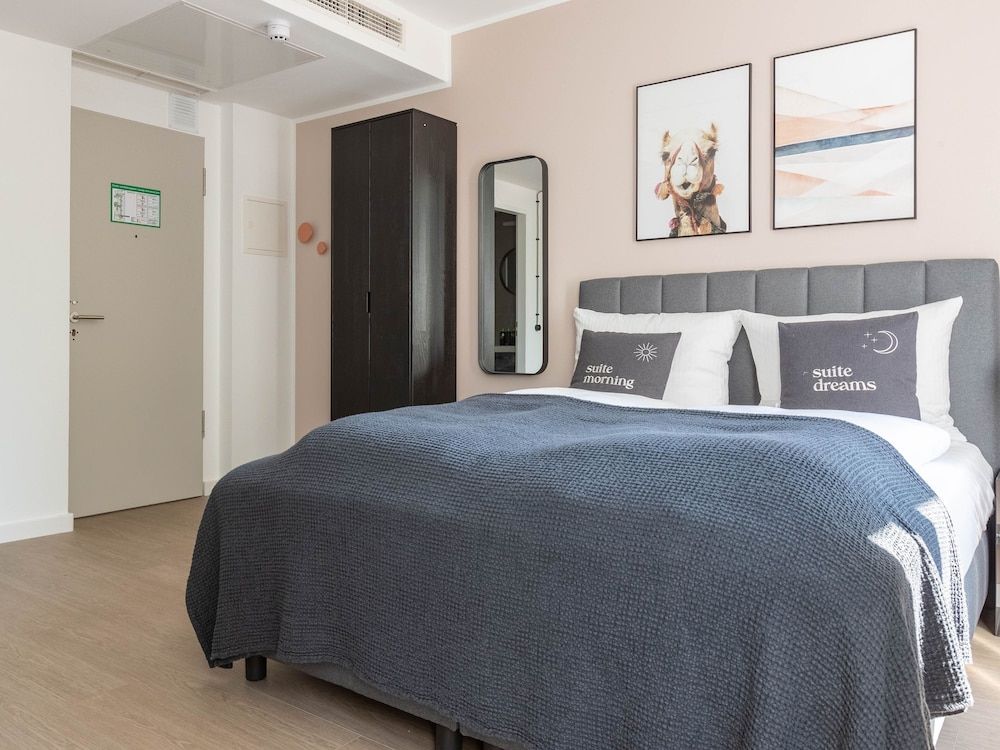 limehome Berlin Luise-Henriette-Str. Suite 10