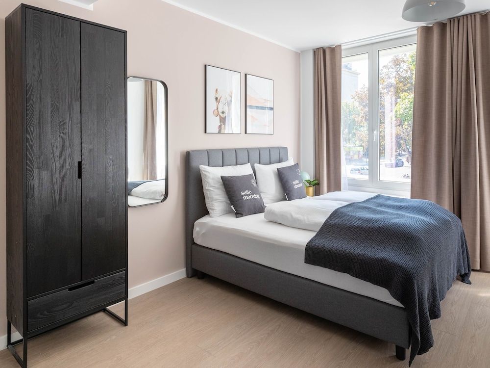 limehome Berlin Luise-Henriette-Str. Suite 6